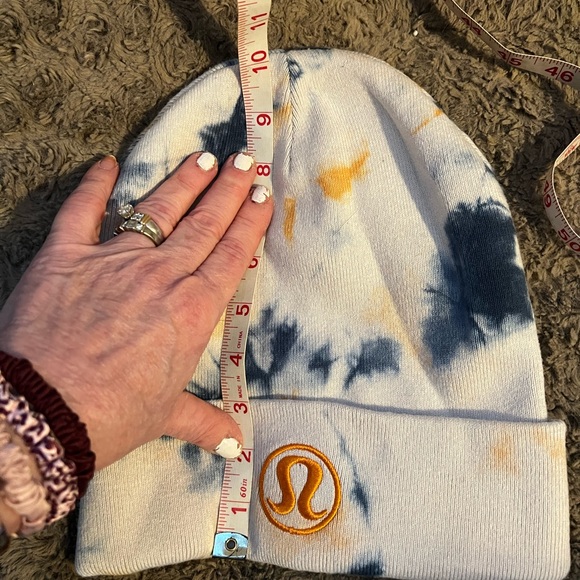 Lululemon Blue and Orange Knit Beanie - Picture 6 of 8